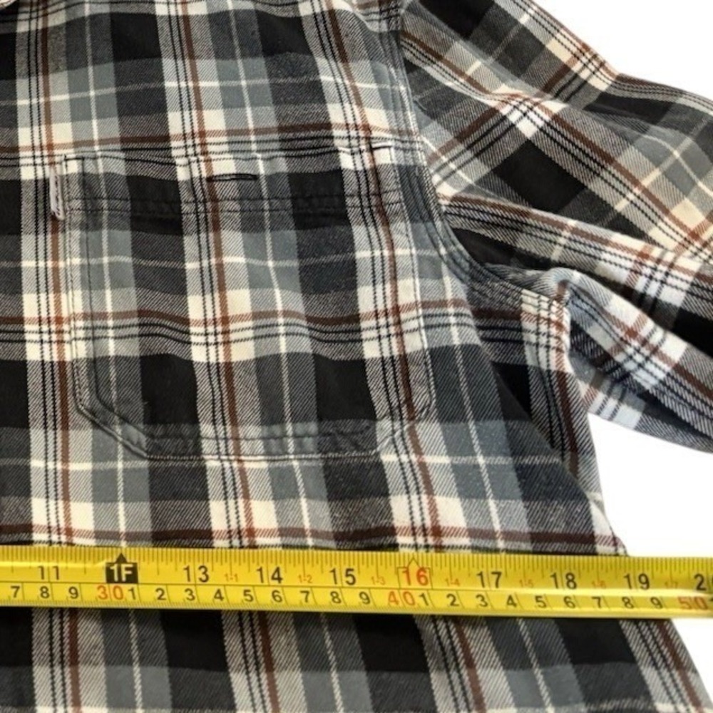 Carhatt Mens Medium Long Sleeve Button Down Shirt Plaid Grey/Brown Casual Attire - Picture 8 of 8